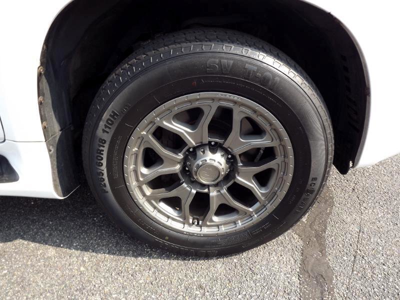 Used 2013 Lexus GX 460 image 9