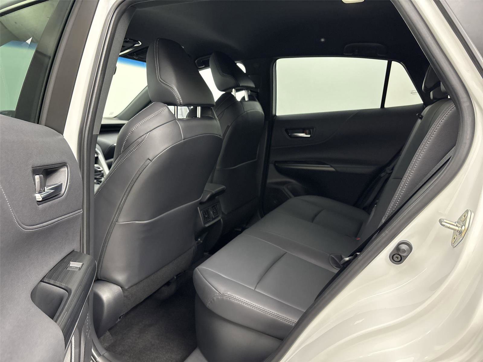 Used 2024 Toyota Venza Nightshade AWD/4WD image 29