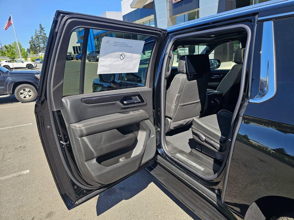 New 2026 GMC Yukon XL Elevation w/ Elevation Premium Package AWD/4WD image 16
