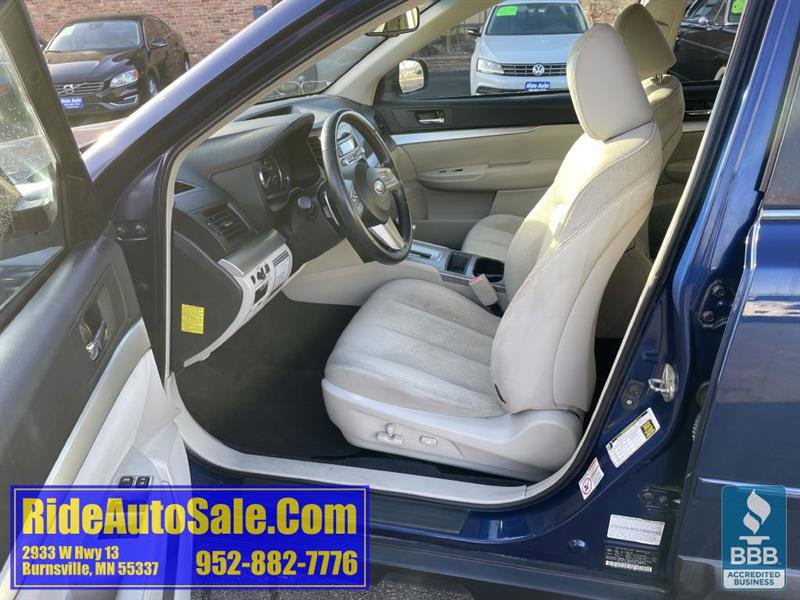 Used 2011 Subaru Outback 2.5i Premium image 10