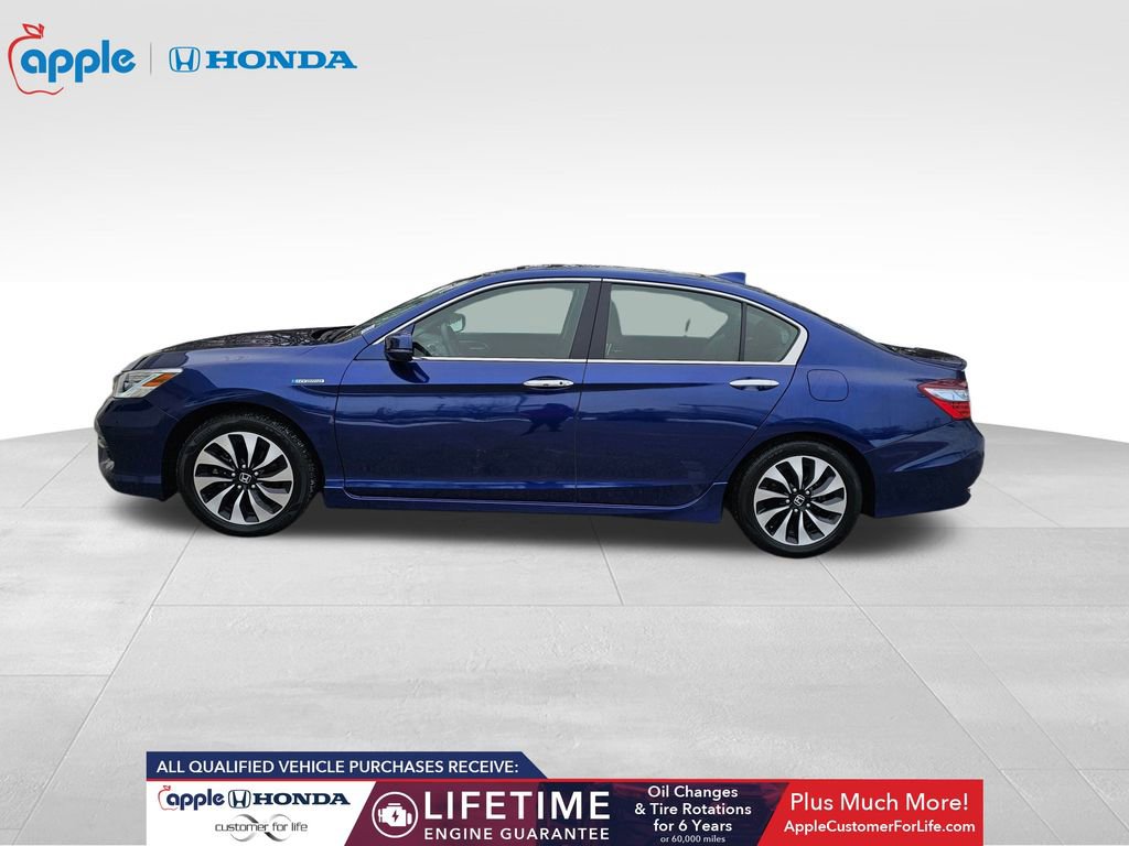 Used 2017 Honda Accord Touring image 8