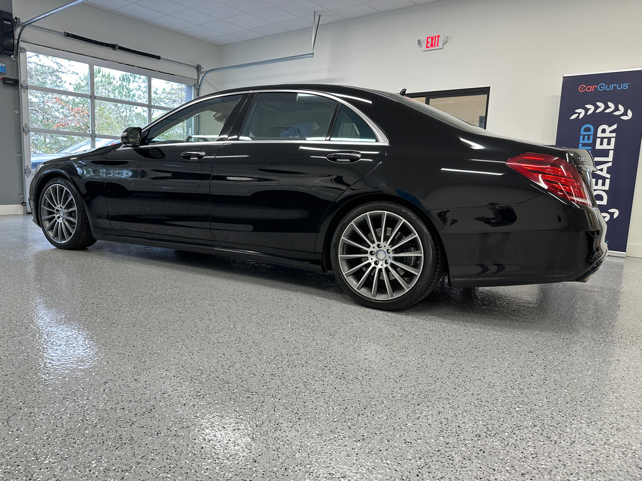 Used 2014 Mercedes-Benz S 550 Sedan image 4