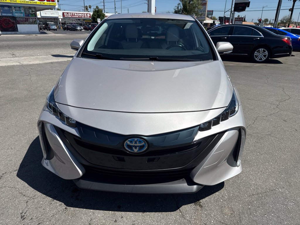 Used 2020 Toyota Prius Prime XLE w/ Carpet Mat Package FWD image 3