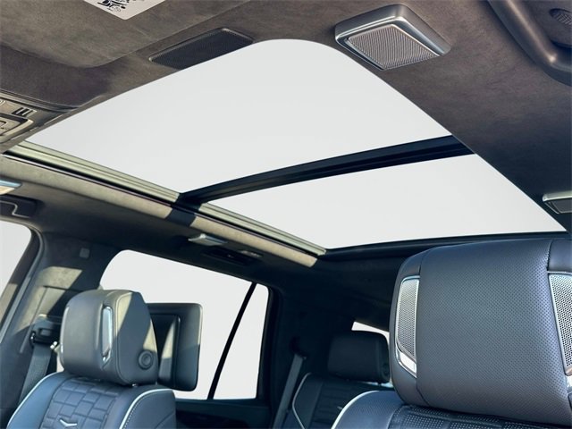 Used 2023 Cadillac Escalade V image 15