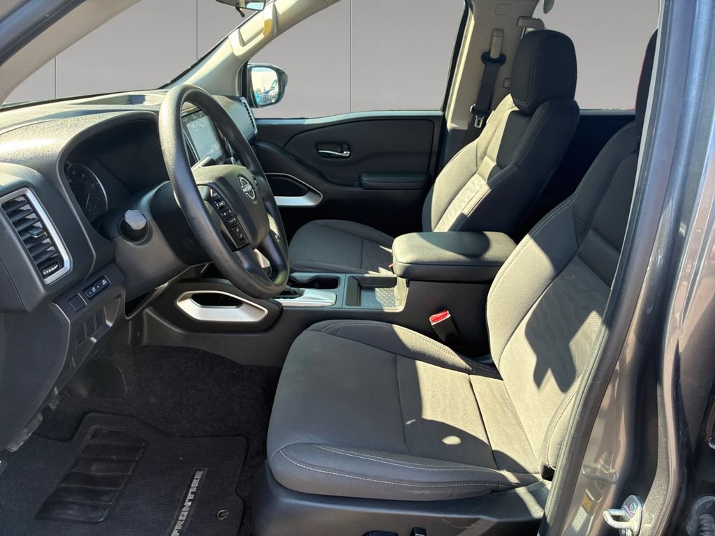 Used 2024 Nissan Frontier SV AWD/4WD image 10