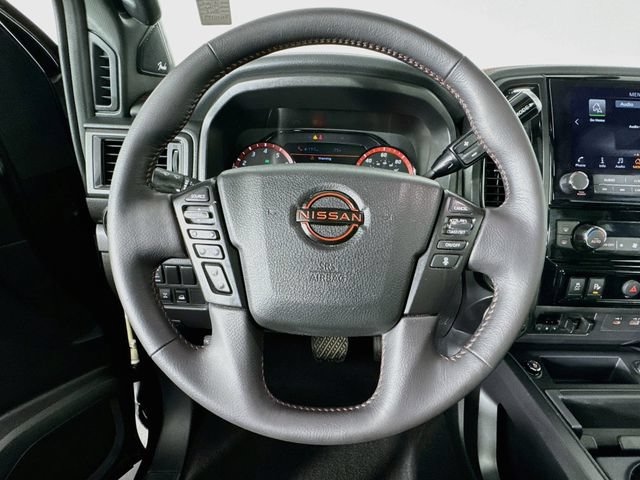 Used 2024 Nissan Titan PRO-4X w/ Pro-4x Convenience Package AWD/4WD image 15