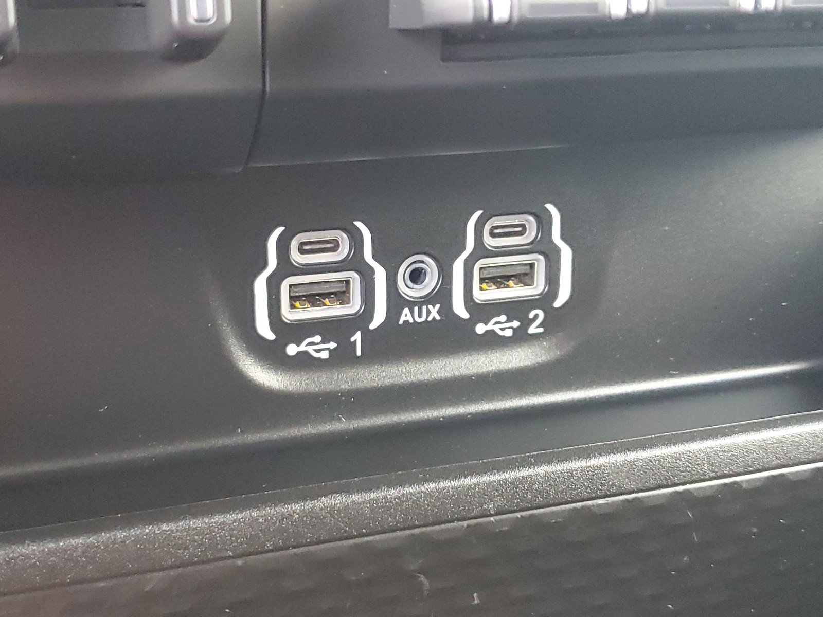 Used 2024 RAM 1500 Limited w/ Body Color Bumper Group image 29