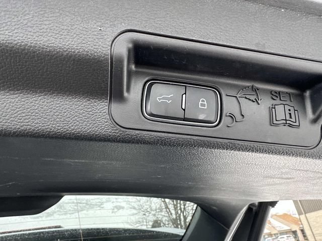 Used 2023 Ford Explorer ST-Line w/ Class IV Trailer Tow Package AWD/4WD image 18