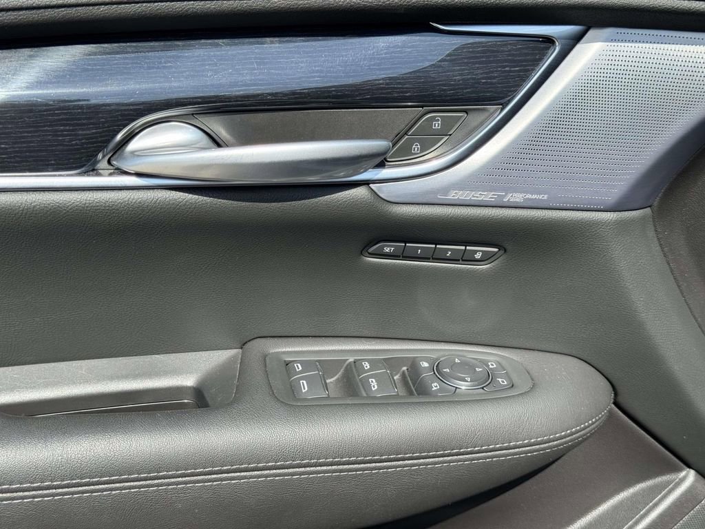 Used 2024 Cadillac XT5 Premium Luxury AWD/4WD image 17