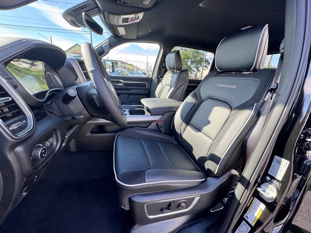 New 2026 RAM 1500 Laramie AWD/4WD image 13