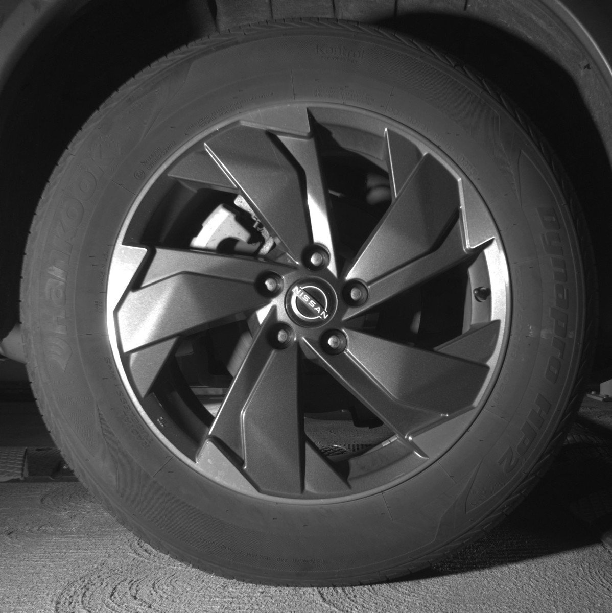 Used 2025 Nissan Rogue SV AWD/4WD image 15