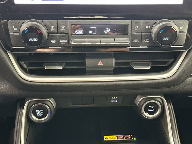 Used 2025 Toyota Grand Highlander AWD image 13