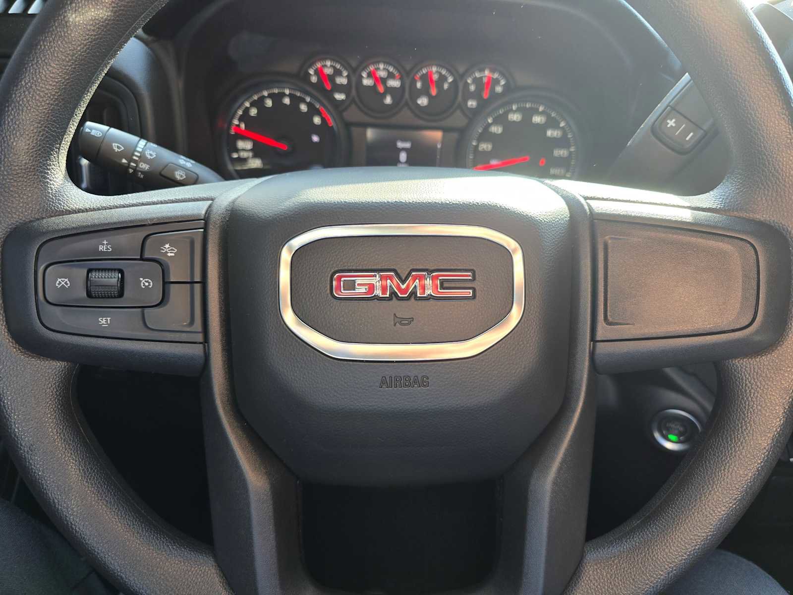 Used 2025 GMC Sierra 1500 Pro w/ Graphite Edition image 27