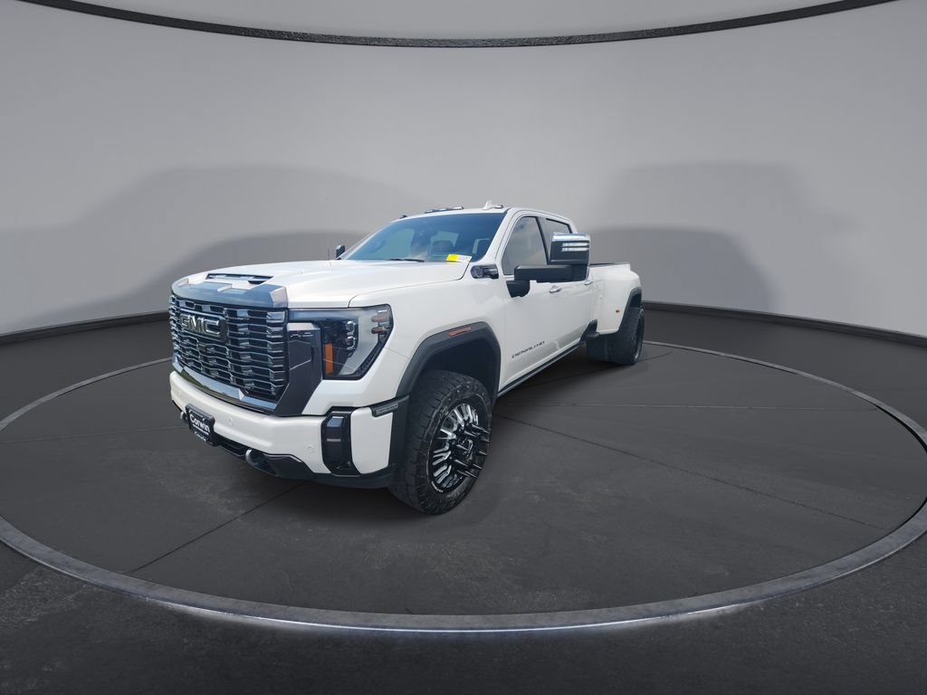 Used 2024 GMC Sierra 3500 Denali Ultimate AWD/4WD image 4