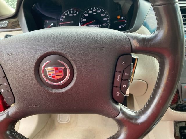 Used 2011 Cadillac DTS Luxury image 19