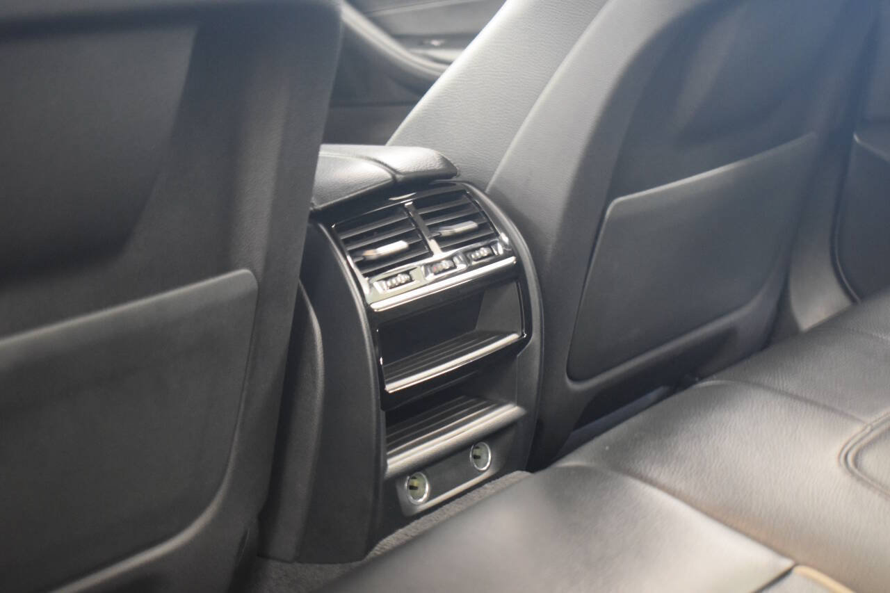 Used 2018 BMW 540i RWD image 68