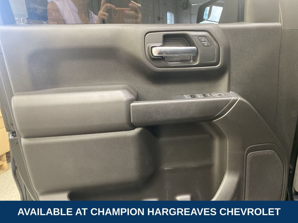 Used 2022 Chevrolet Silverado 1500 Custom Trail Boss AWD/4WD image 30