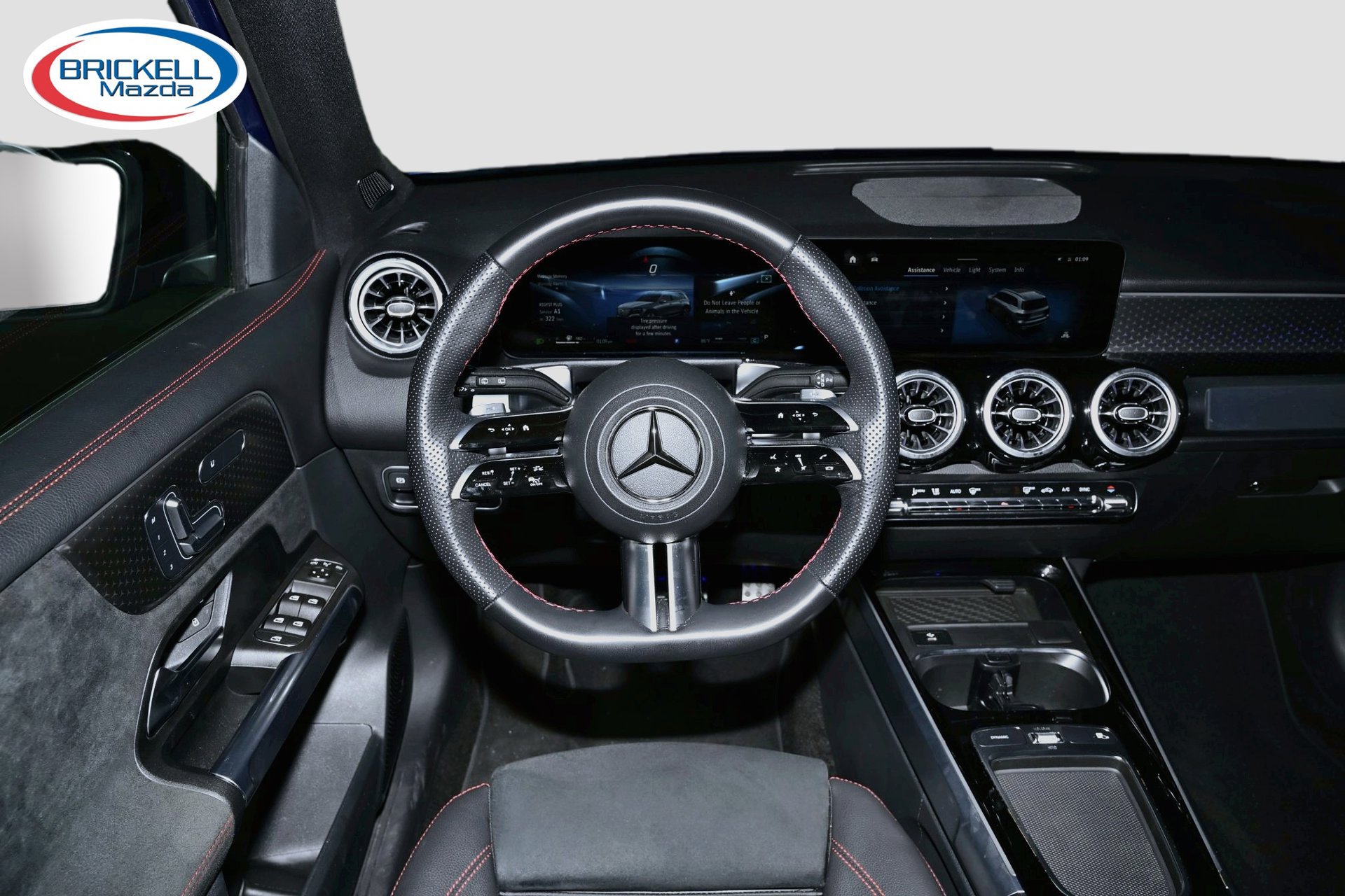 Used 2024 Mercedes-Benz GLB 250 image 17