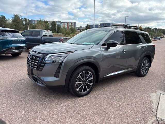 New 2026 Nissan Pathfinder Platinum AWD/4WD image 3