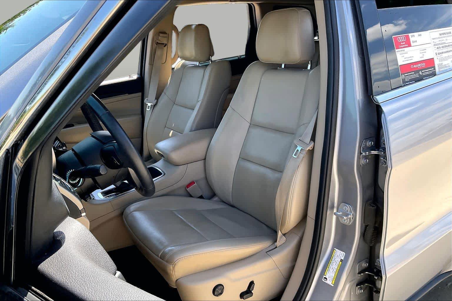Used 2019 Jeep Grand Cherokee Limited w/ Luxury Group II RWD image 8