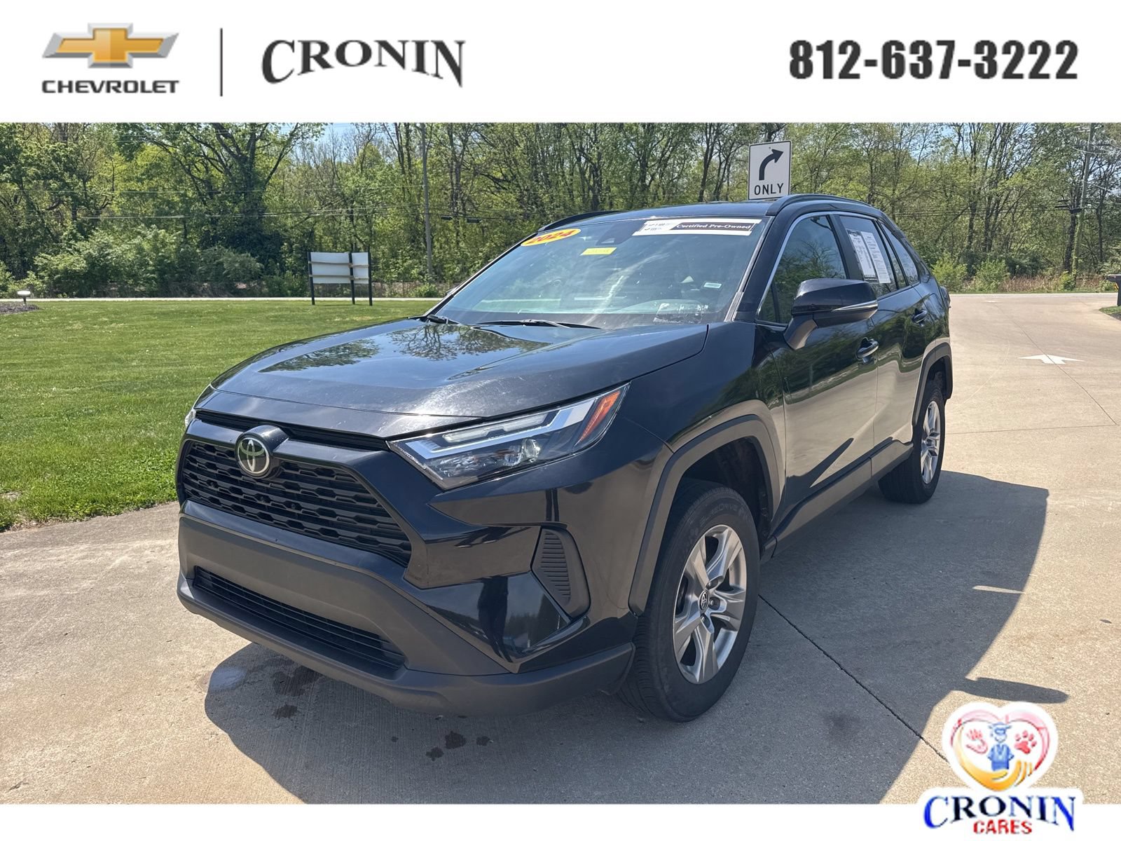 Used 2024 Toyota RAV4 XLE FWD image 1