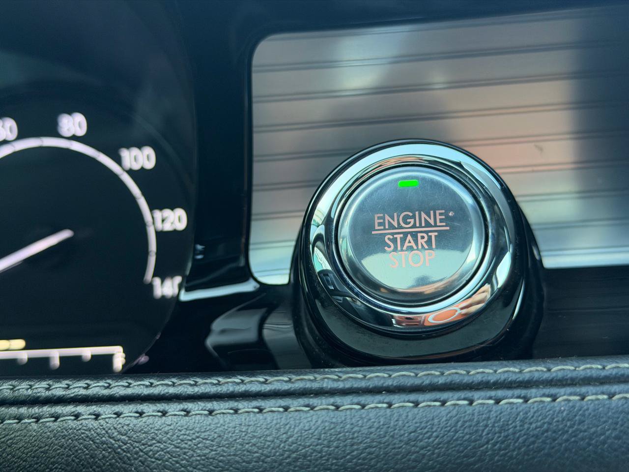 Used 2020 Lincoln Corsair AWD w/ Premium Package image 33