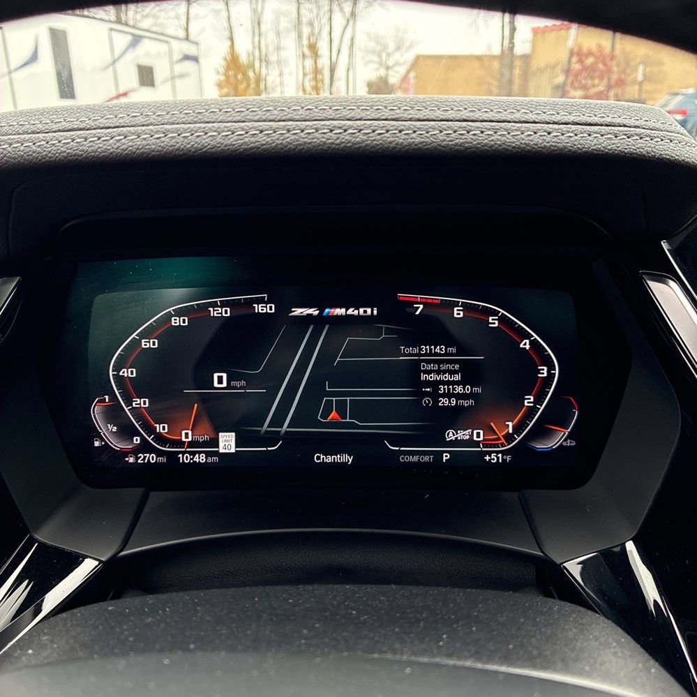 Used 2022 BMW Z4 M40i w/ Premium Package image 11