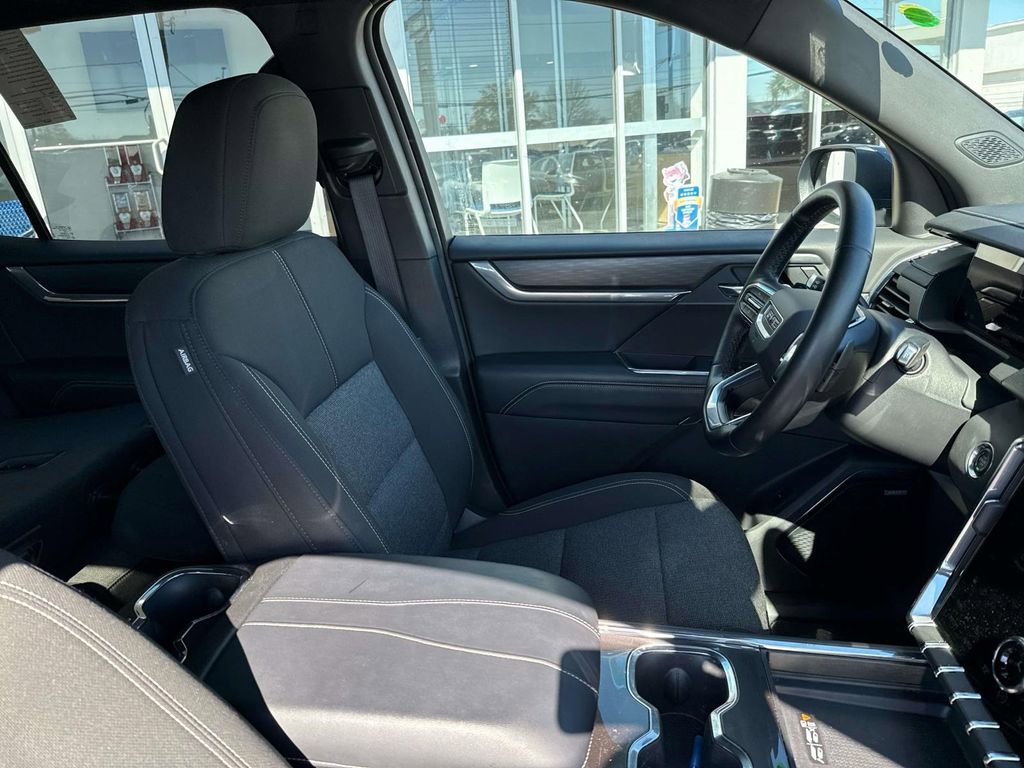 Certified 2025 GMC Acadia Elevation image 9