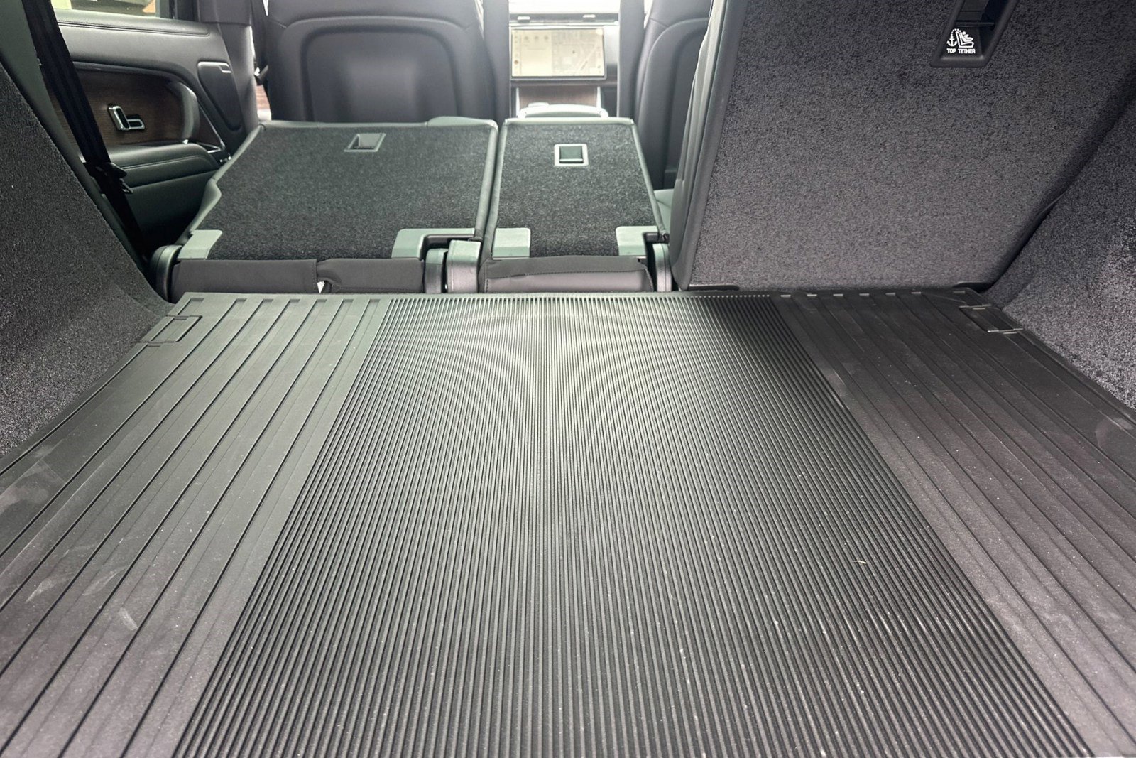 New 2026 Land Rover Range Rover SE image 26