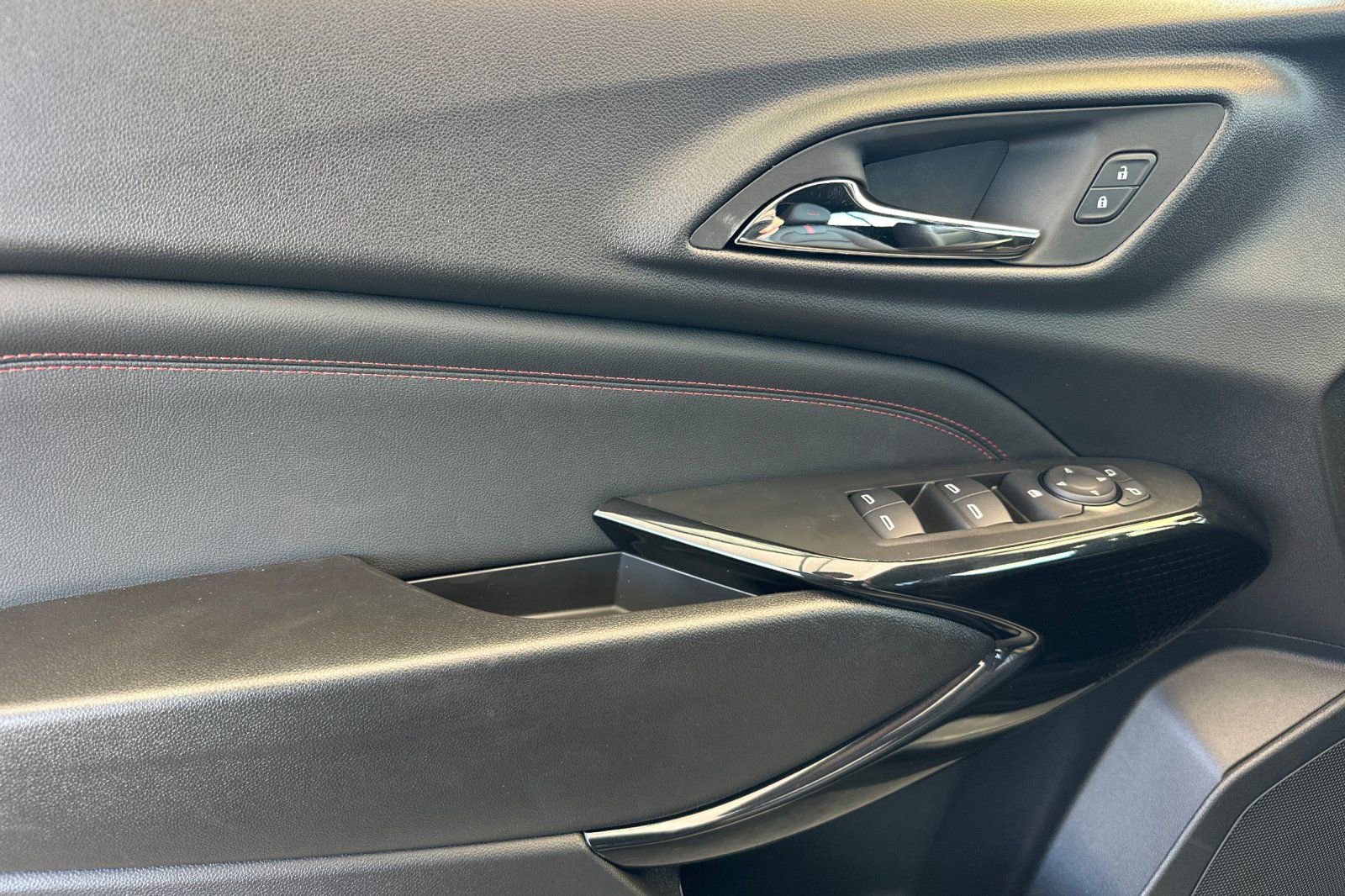 New 2026 Chevrolet Trax RS w/ Driver Confidence Package image 11