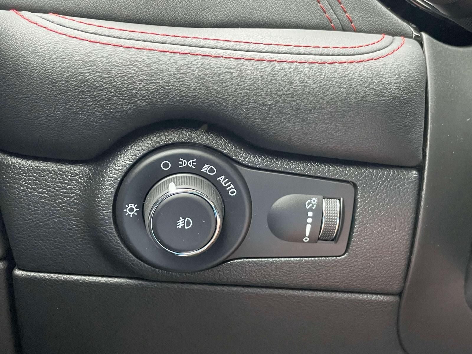 Used 2023 Dodge Durango GT AWD/4WD image 22