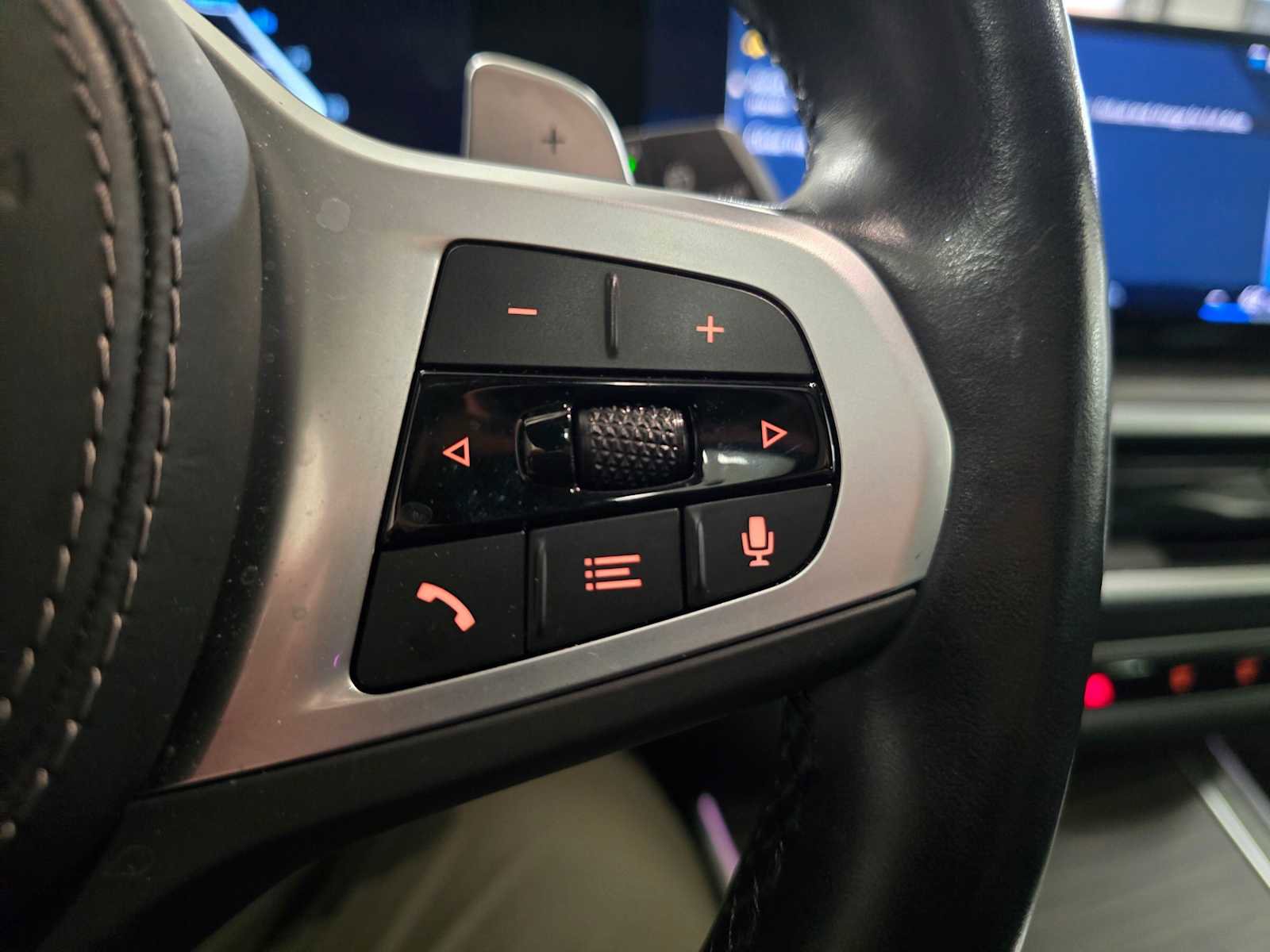 Used 2024 BMW X5 xDrive50e w/ M Sport Package image 27