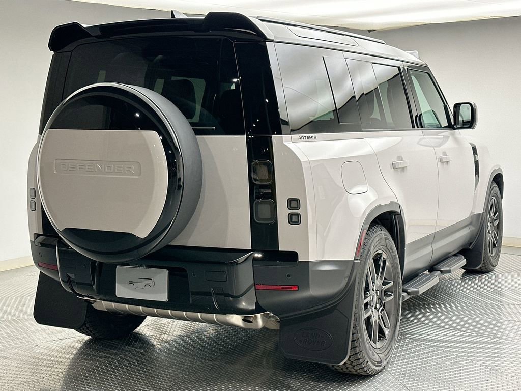 New 2026 Land Rover Defender 110 S AWD/4WD image 11