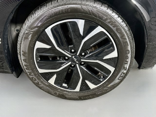 Used 2023 Kia EV6 Wind AWD/4WD image 32