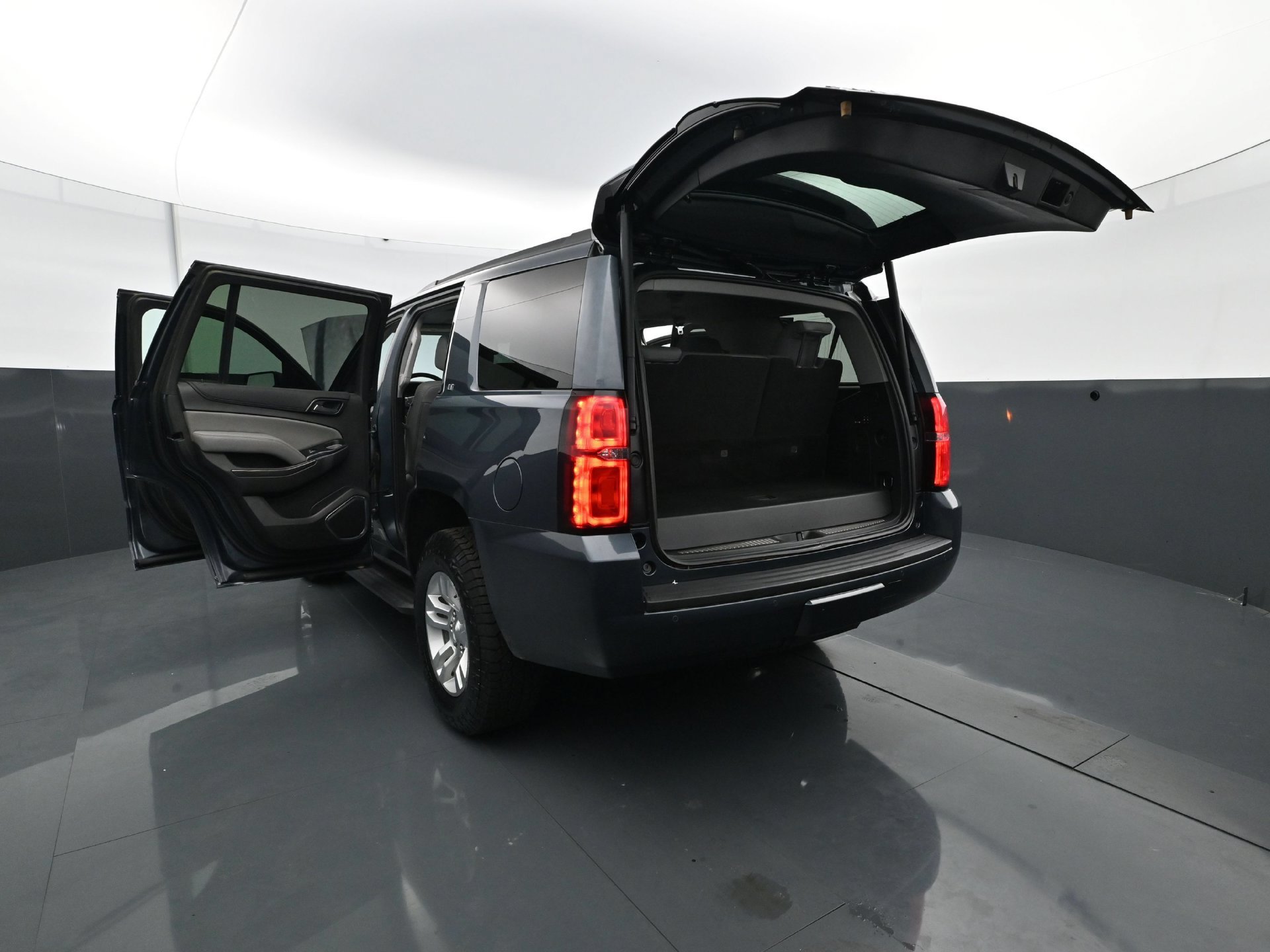 Used 2020 Chevrolet Tahoe LT AWD/4WD image 36