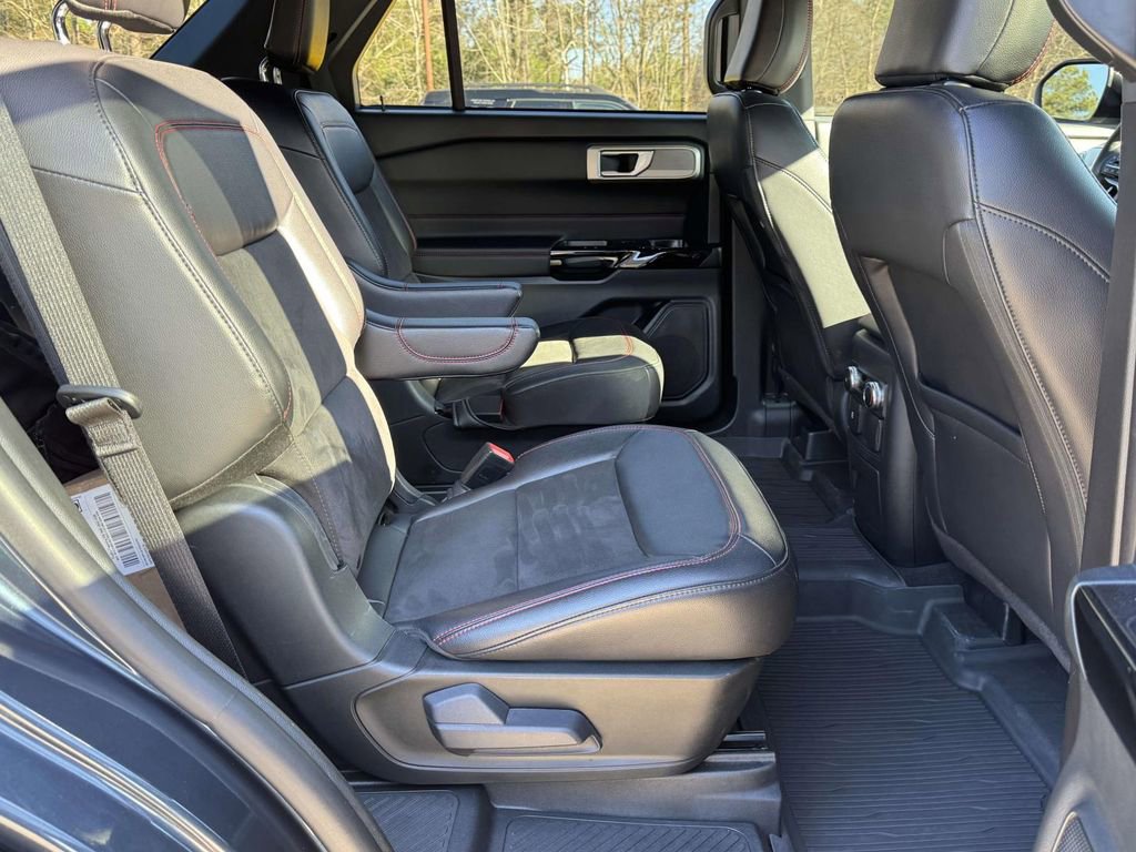 Certified 2023 Ford Explorer ST-Line w/ Class IV Trailer Tow Package image 14