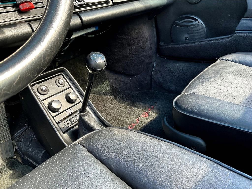 Used 1988 Porsche 911 Carrera image 14