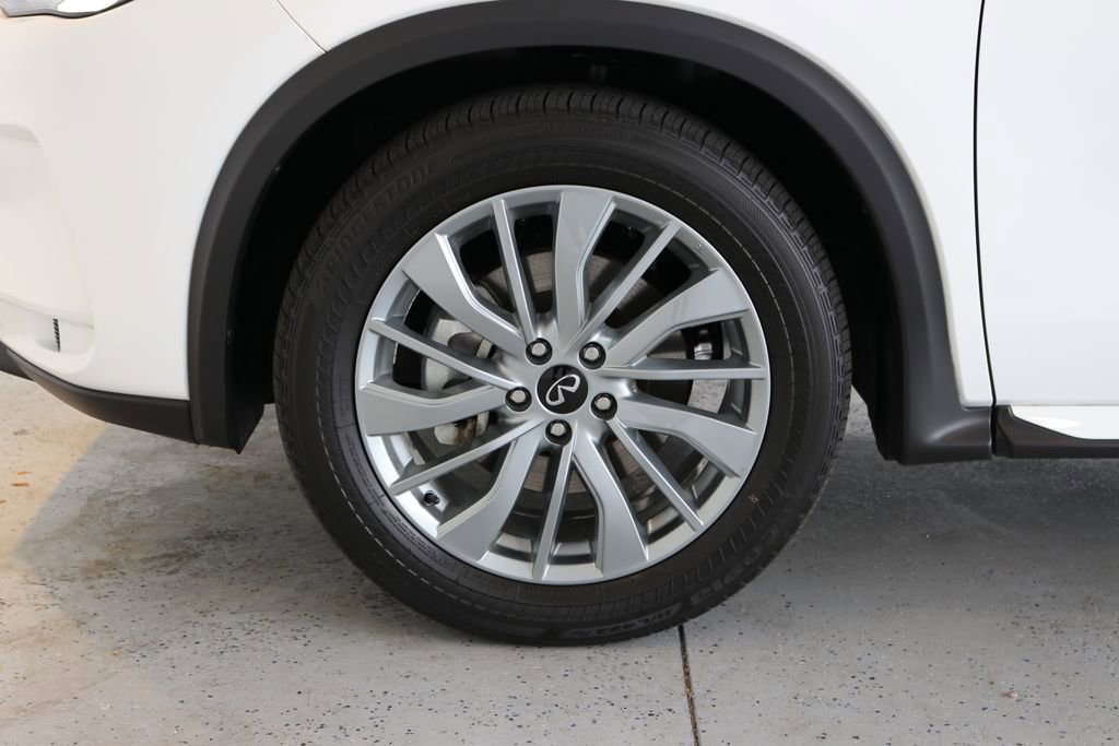 Certified 2025 INFINITI QX50 Luxe image 43