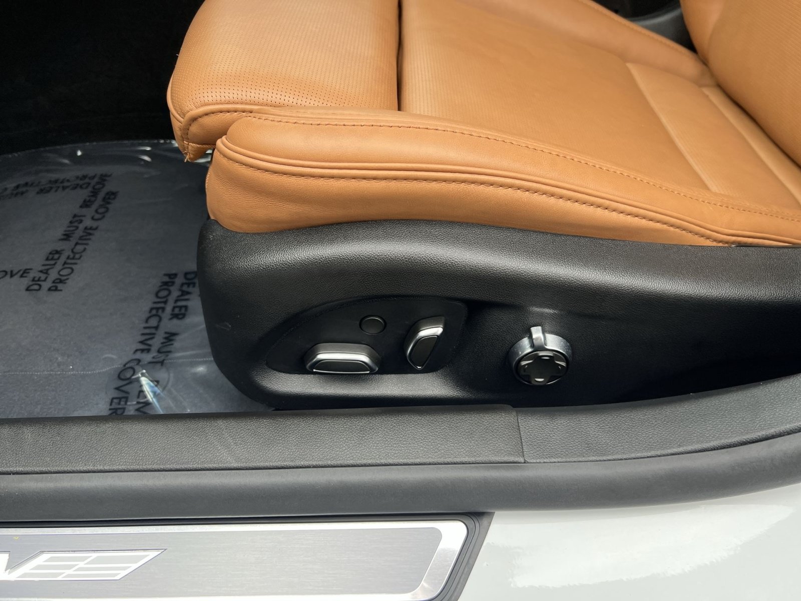 Used 2023 Cadillac CT5 V w/ Platinum Package RWD image 14