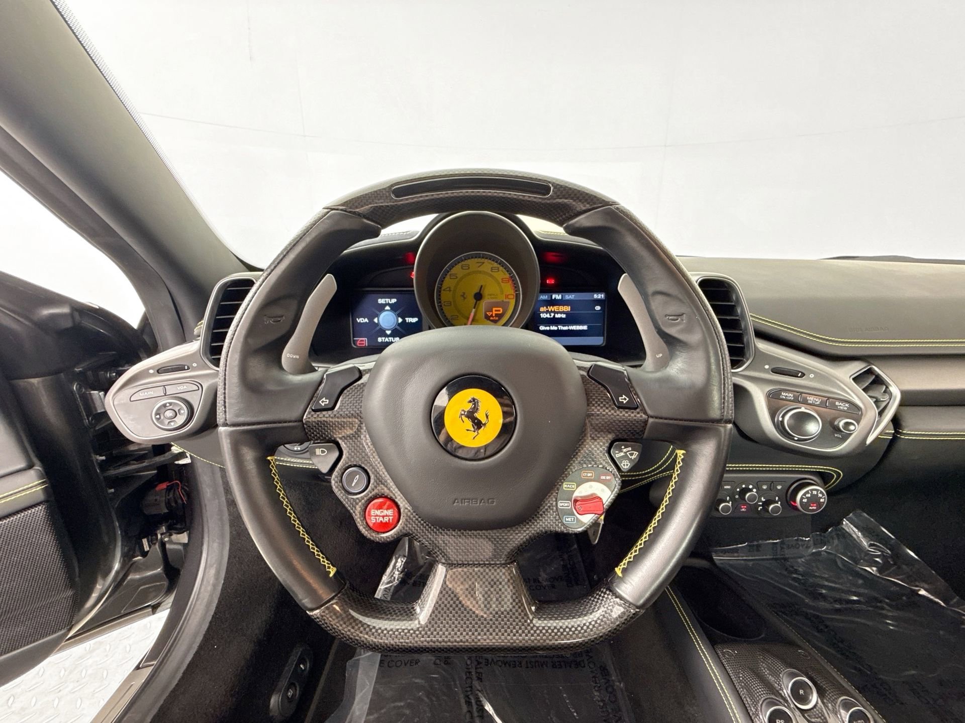 Certified 2013 Ferrari 458 Italia Coupe RWD image 10