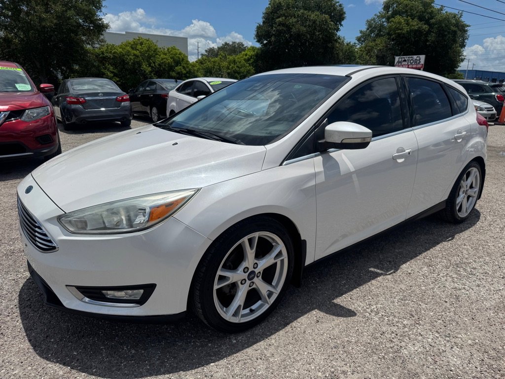 Used 2016 Ford Focus Titanium w/ Titanium Technology Package FWD image 1