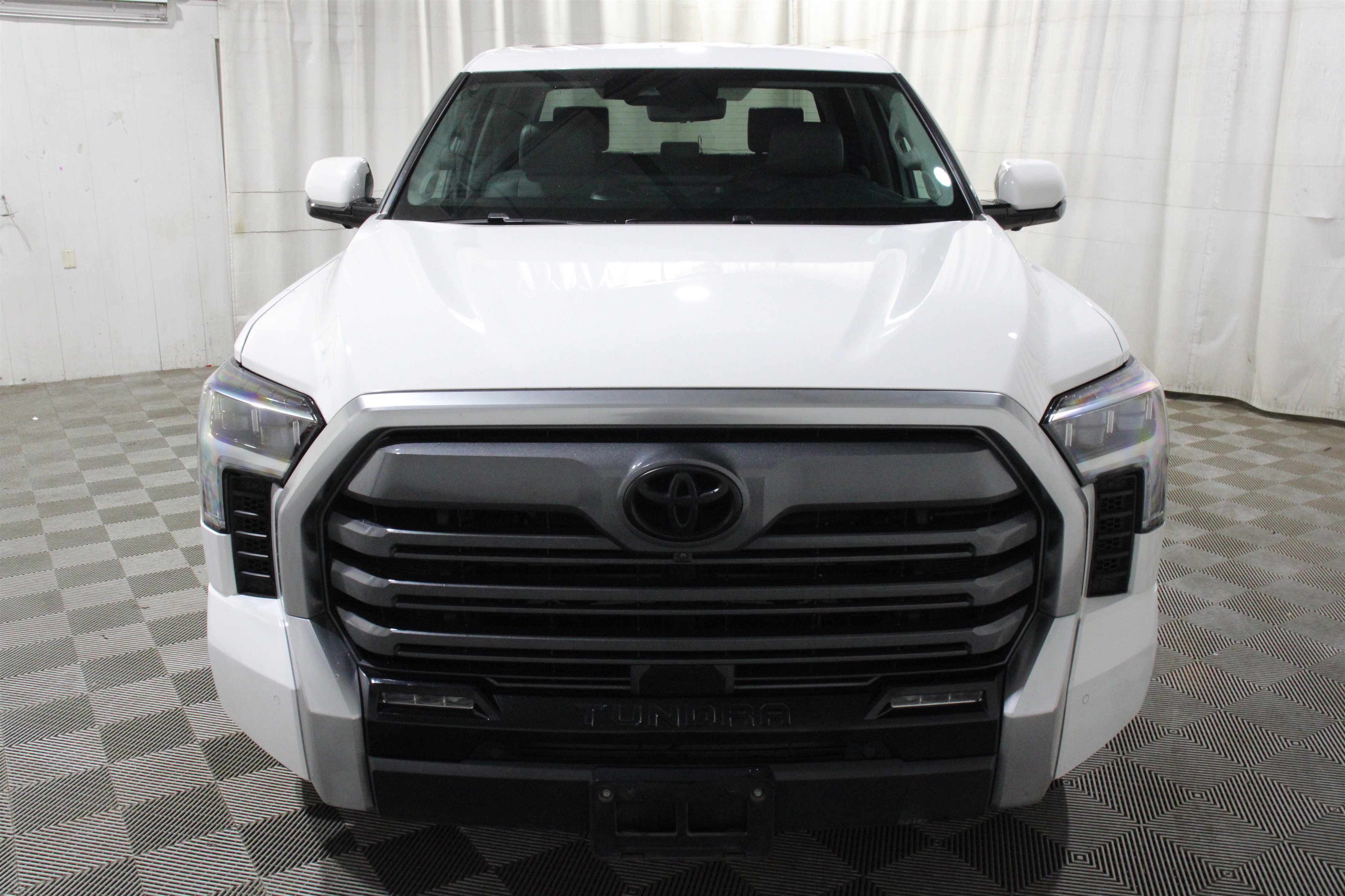 Used 2024 Toyota Tundra Limited image 26