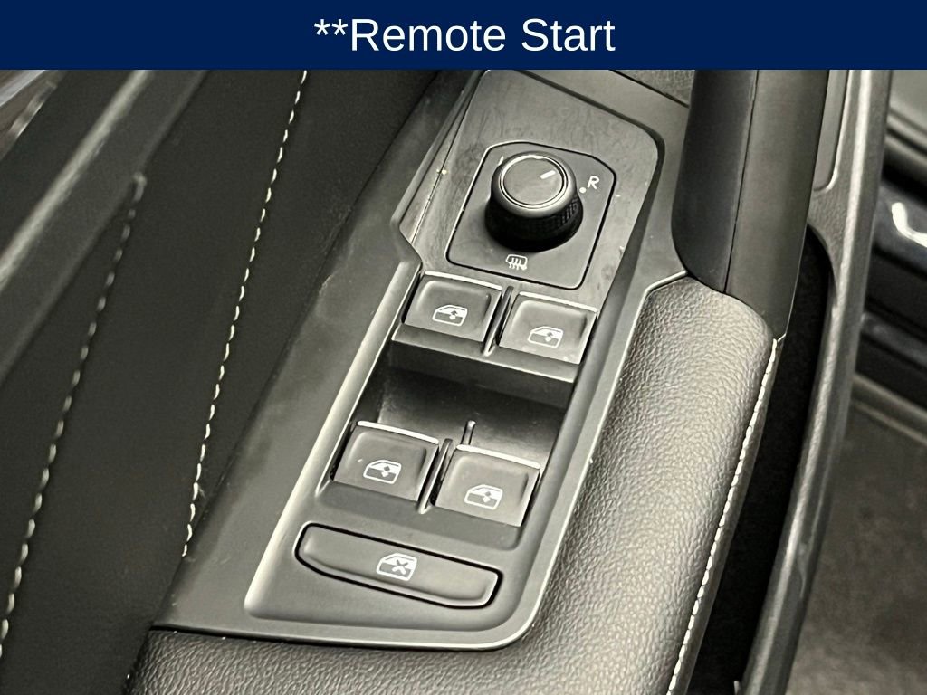 Used 2024 Volkswagen Tiguan SE R-Line image 16