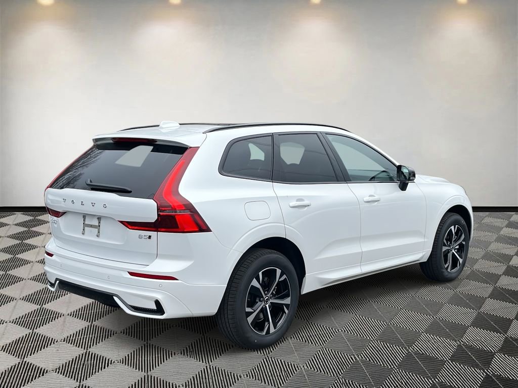 New 2026 Volvo XC60 B5 Core w/ Climate Package image 3