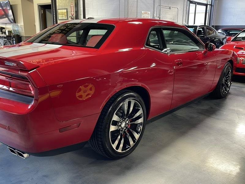 Used 2013 Dodge Challenger SRT8 w/ Harman Kardon Audio Group RWD image 8