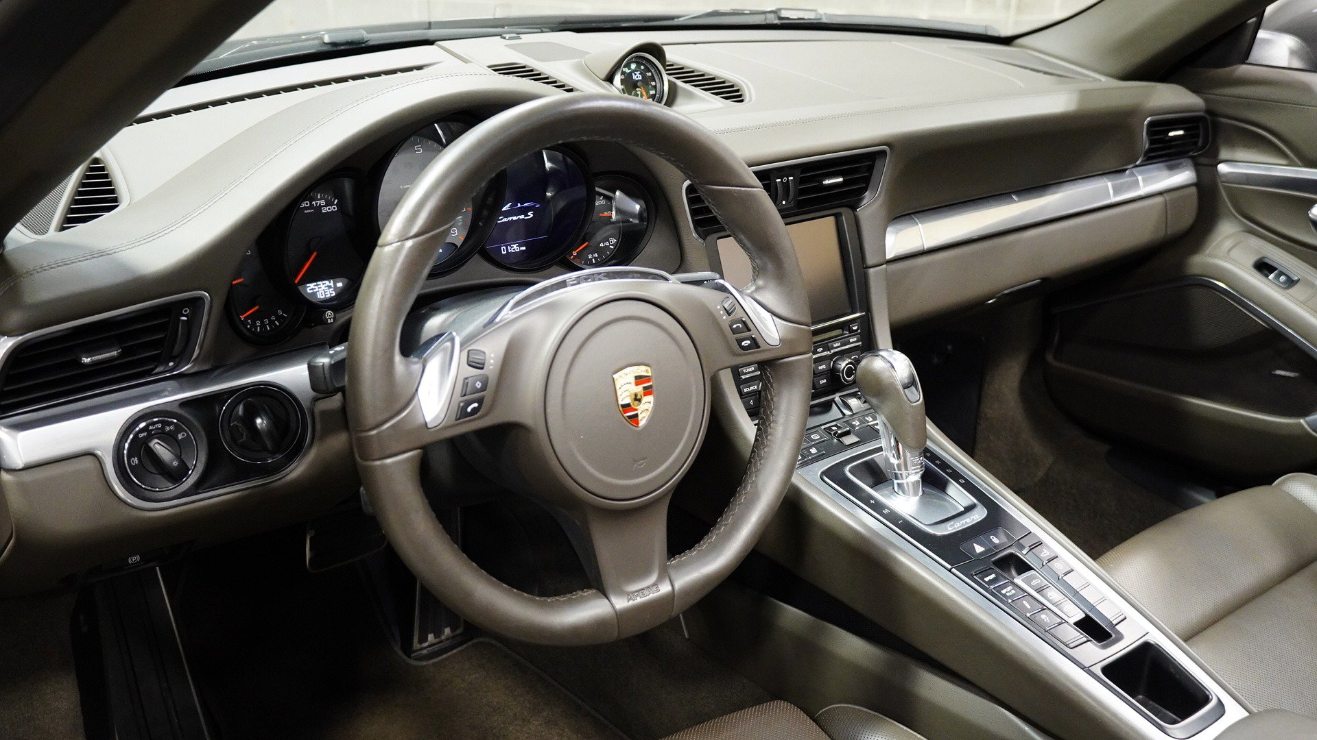 Used 2013 Porsche 911 Carrera S image 38