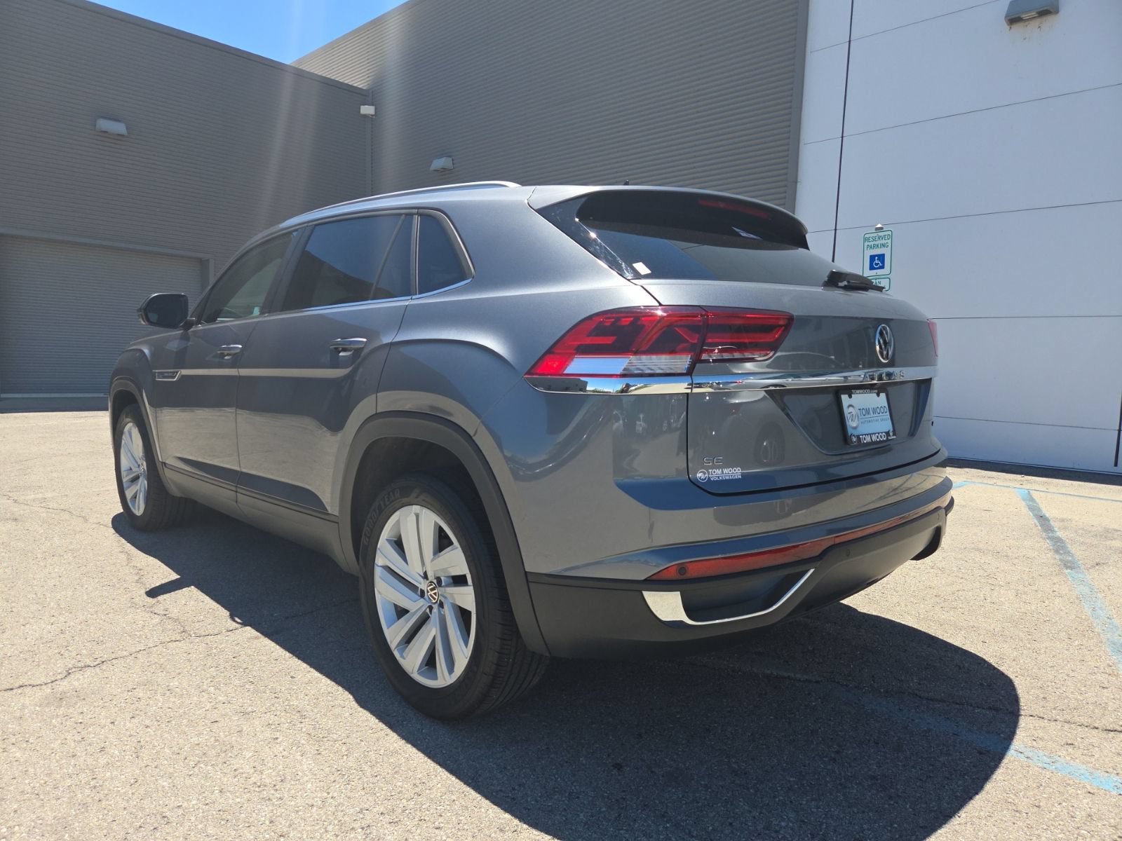 Certified 2023 Volkswagen Atlas Cross Sport SE AWD/4WD image 10