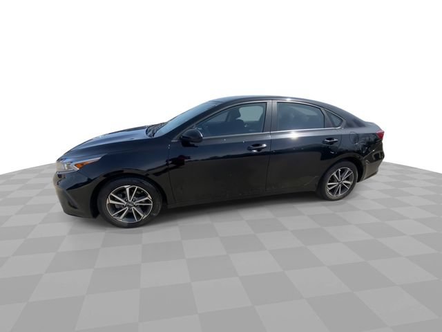 Used 2023 Kia Forte LXS FWD image 7
