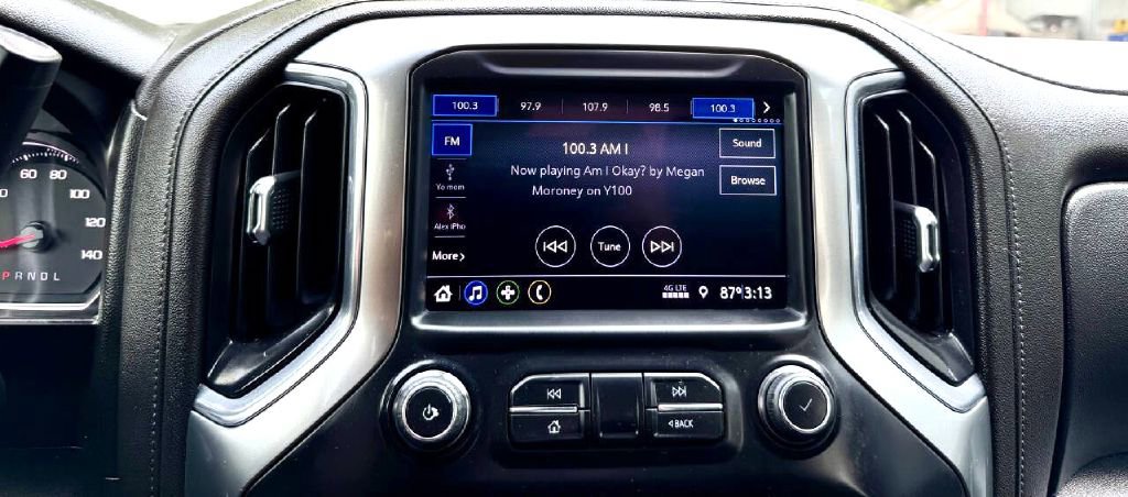 Used 2020 Chevrolet Silverado 1500 LT w/ Trailering Package image 25
