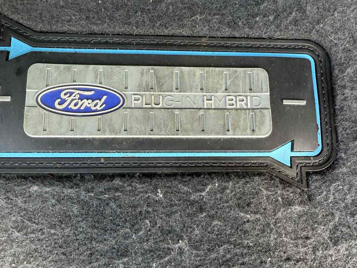 Used 2013 Ford C-MAX Energi SEL image 20